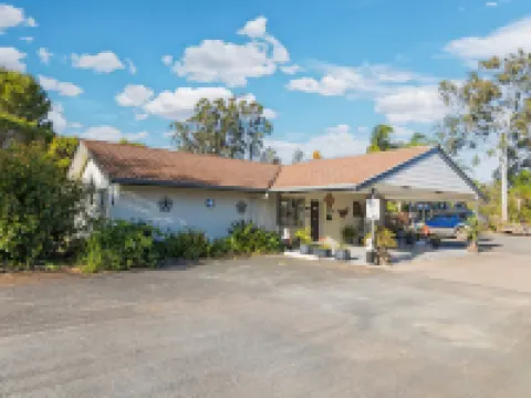 Castlereagh Motor Inn Hotels in Gilgandra