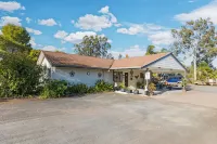 Castlereagh Motor Inn Hotels in Gilgandra