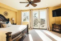 Via del Sur by AvantStay Private Spanish Villa w Views Walk to Wineries