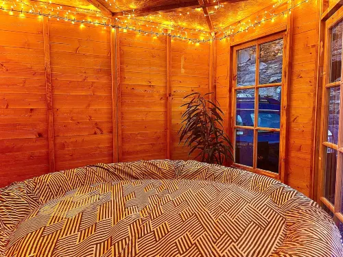 Zip Cottage Sleeps 2-3 Climb Snowdon Zip World