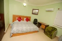 Nest Suite & Spa - 2-Star