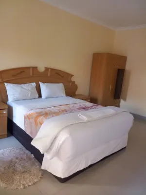 Kamuboola Lodge