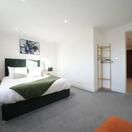 Heathrow Charge and Go Hoteles en Stanwell