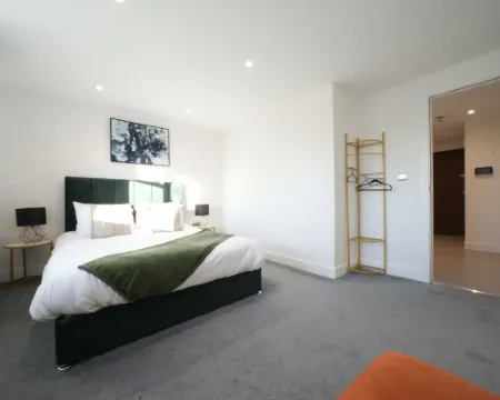 Heathrow Charge and Go Hotels in Stanwell