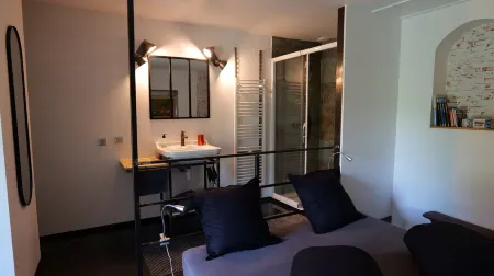 Chambres d'Hotes A l'Ombre du Saule Отели в г. Орезон