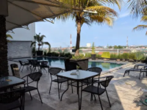 Classic Modern Studio Room Apartment at the Square Surabaya