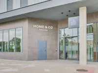 Home and CoLiving Pamplona Hotels near UPNA