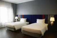 Indigen Boutique Hotel Cao Bang - parking