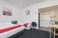Queen Street Studios Hotels in Richmond