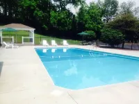 Quality Inn Bedford - Pools