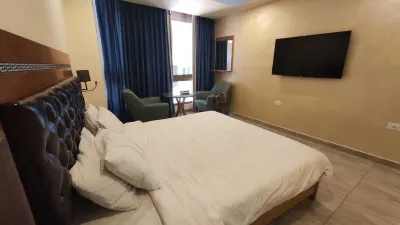 جوهرة الصويفية للشقق الفندقية هل يوجد نت Hotels near Ahmad Ghannam For Foodstuff Center - سوبر ماركت غنام