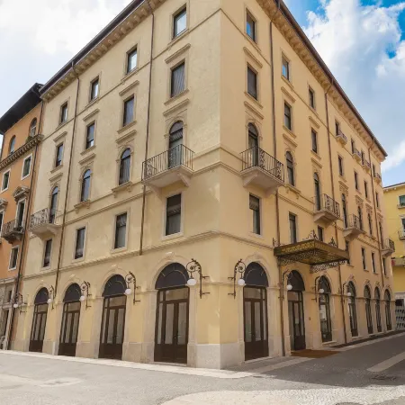 Boutique Hotel Touring