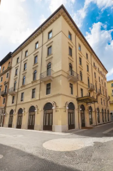 Boutique Hotel Touring
