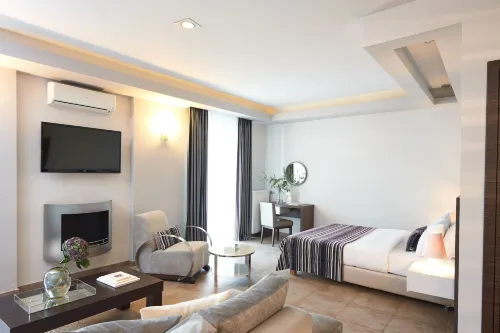 Maison Hotel Hotel di Chalkidona