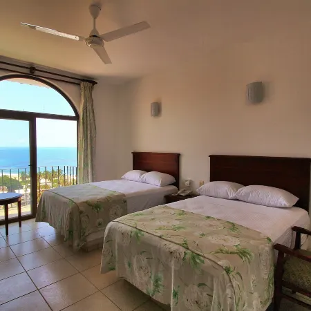 Hotel Caracol Plaza