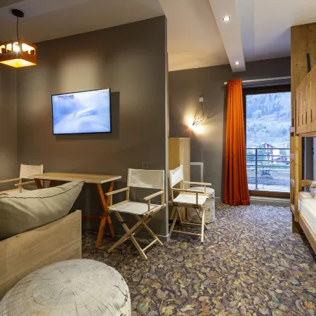 Hotel Base Camp Lodge - Bourg Saint Maurice