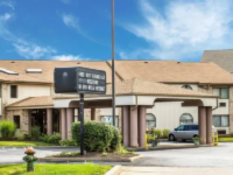 Quality Inn Hotels in Elyria