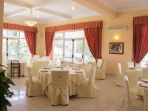 King's House Hotel Resort Hotels in Mascali
