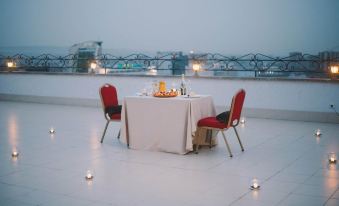 14 Floor Hotel