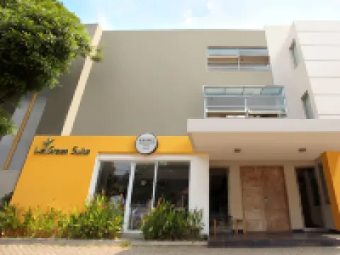 LeGreen Suite Pejompongan Hotels in Jakarta