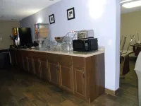 Super 8 by Wyndham Lantana West Palm Beach Hotels in Boynton Beach