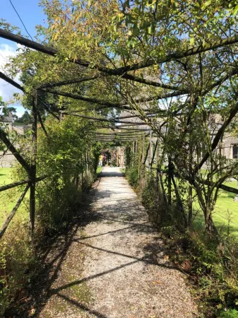 The Wheatsheaf at Beetham Отели в г. Мильнторп