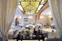 Logis Hotels - Château Saint Marcel