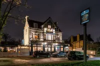 The Crown Inn Hotels near Orpington