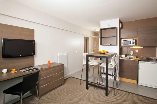 Séjours & Affaires Lille Europe - Bintang 2