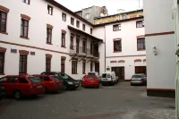Hotel Maria - parking