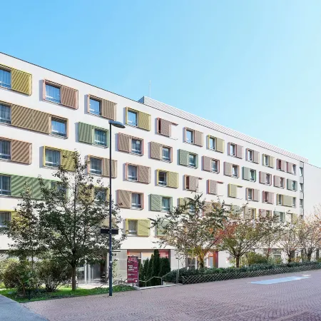Jufa Hotel Wien City Отели рядом с достопримечательностью «11. Зиммеринг»