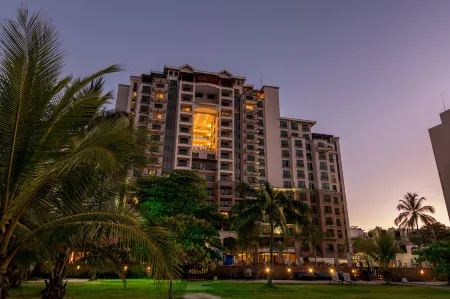 Crocs Resort & Casino Отели в г. Хако