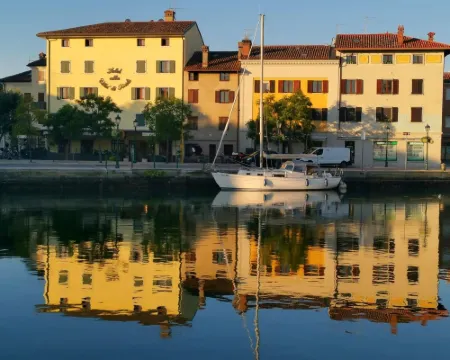阿拉齊塔迪特里雅斯特酒店 格拉多酒店