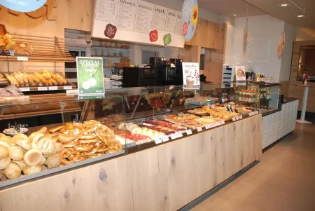 Schlafzimmer - Self Check-IN Отели рядом с достопримечательностью «Cathedral of Saint George»