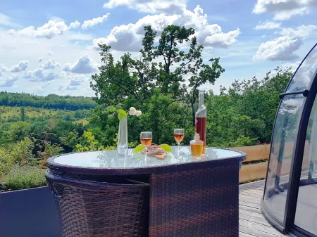 Les Gouttes d'Eau Отели в г. Бельфор-дю-Керси