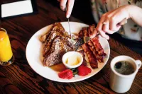 Club Quarters Hotel in San Francisco - breakfast
