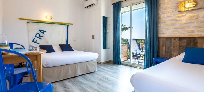 Hôtel Almanarre Plage - Hôtel Eco-Responsable Face à la Mer Hotels in Hyeres
