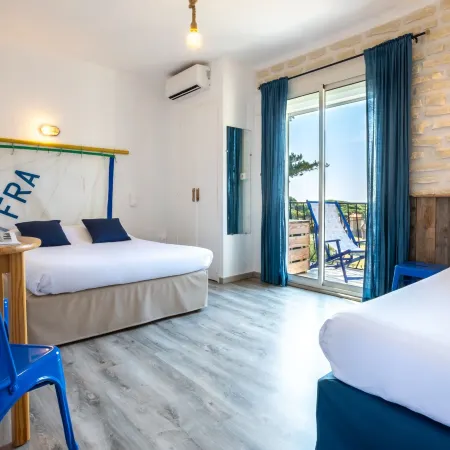 Hôtel Almanarre Plage - Hôtel Eco-Responsable Face à la Mer