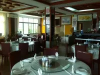 Emerald Hotel & Restaurant - breakfast