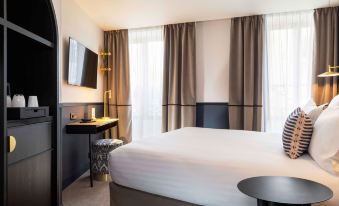 Hotel Grand Coeur Latin, Paris - Updated Prices 2026 | Trip.com