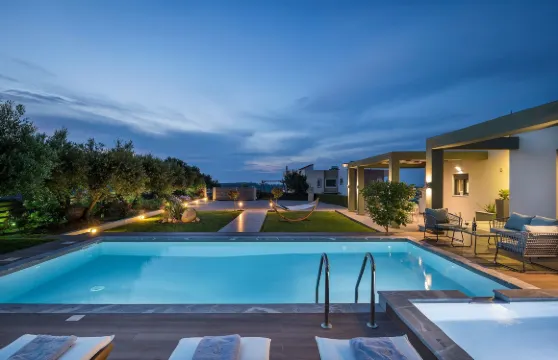 神祕橄欖別墅景觀酒店 - 私人游泳池