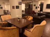 La Place Hotel Hotels in Maalaqah