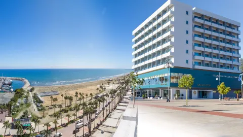 Sun Hall Hotel in Larnaca