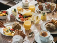 Deltapark Vitalresort - breakfast