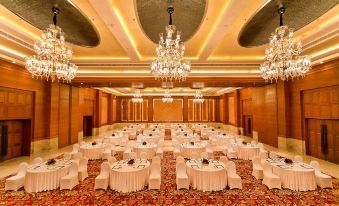 The Lalit Traveller- Airport Hotel