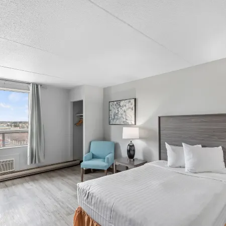Emerald Hotel & Suites Calgary Airport