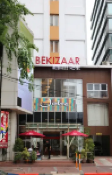 Bekizaar Hotel Surabaya Hotels near Arca Joko Dolog