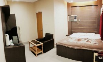 Super Townhouse Parkstreet Formerly Hotel Royal Garden