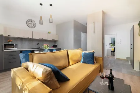 Easy Rent Apartments - Kosmos, 24h Check-IN Отели в г. Ясткув