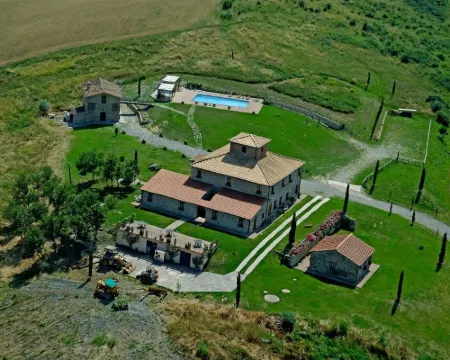 Agriturismo Ragoncino Hotels in Lajatico